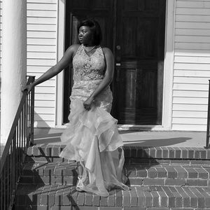 Meet your Posher, Tania